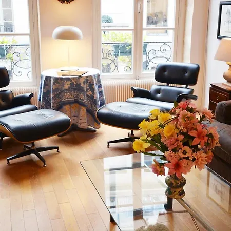 Rue St Honore - Rivoli Париж