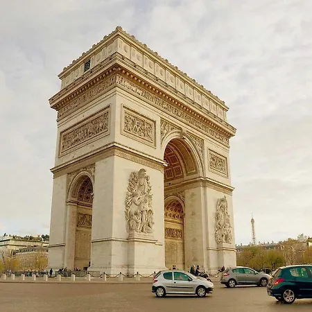 Rue St Honore - Rivoli Париж